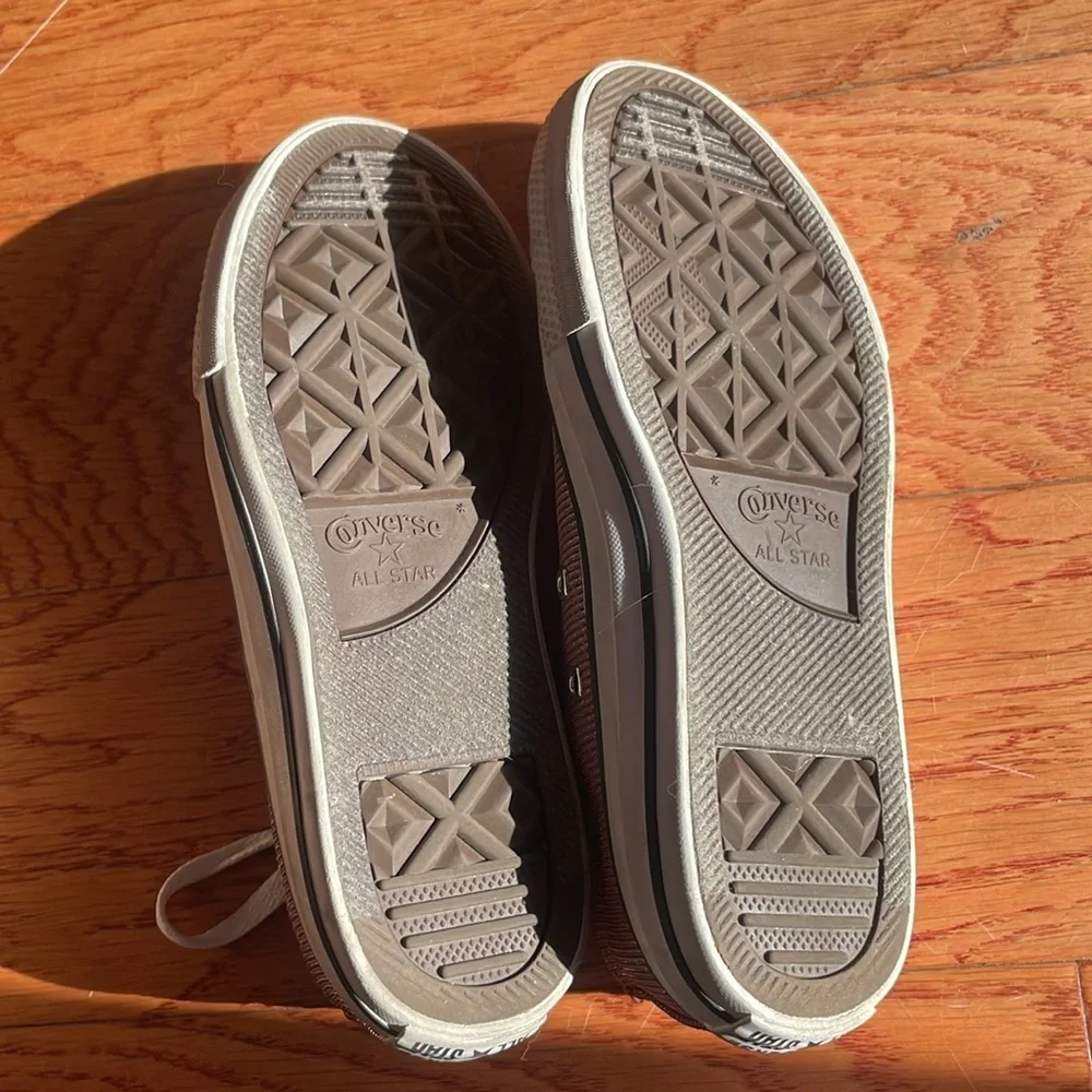 Converse girls Pink and White Glitter Sneakers Sz 3